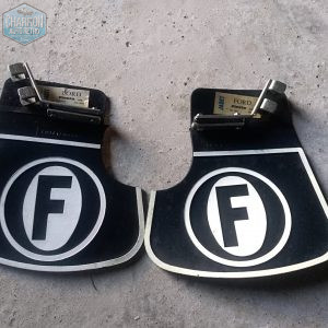 paire bavettes arrière ford fiesta "F"