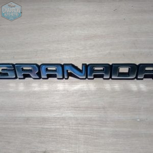 monogramme coffre granada, stock d'origine
