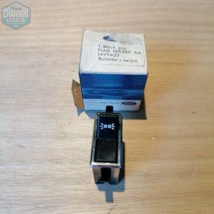 interrupteur feux de détresse escort mk1  08/70-12/74 -ref : 1477427