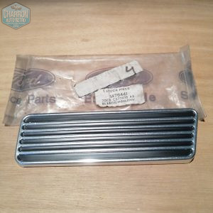 Ouïe d'air factice - basse côté gauche - modèle clipsé | Ford Capri Mk1 | Ref : 1476441