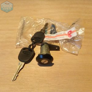 barillet de porte gauche noir avec clefs escort mk3 / sierra mk1 -ref : 6079734