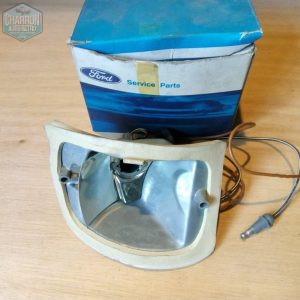 cuvelage de clignotant gauche taunus P6 origine-ref : 0463259