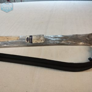 Bandeau de pare-chocs arrière gauche | Escort Mk2 08/79-08/80 | Stock d'époque - Ref : 6068320