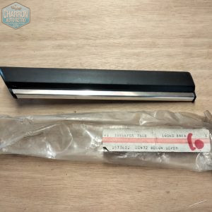 baguette aile avant droite TC2 Ghia -réf: 1573632