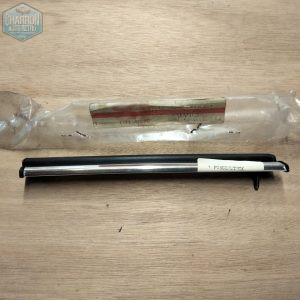baguette aile avant droite TC2 sauf Ghia -réf: 1573666