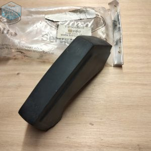 butoir de pare chocs arriere granada break 75-77 pour bandeau caoutchouc-réf : 6021212