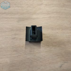 agrafe petit modèle coin de pare chocs taunus TC3 -réf : 6072011