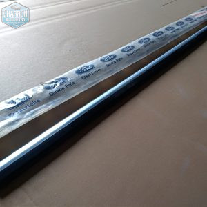 baguette de porte avant gauche escort 82-90 modèle 4 portes-réf: 6120443
