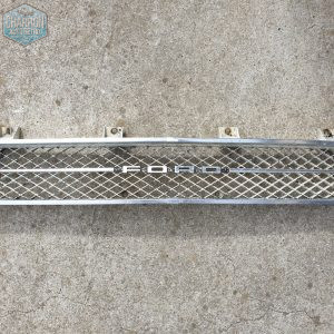 Calandre - avec liseré chromé | Ford Capri Mk2 | Occasion