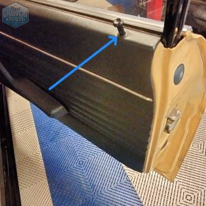 Entretoise loquet panneau de porte | Ford Capri-Fiesta-Taunus-Escort-Transit-Granada