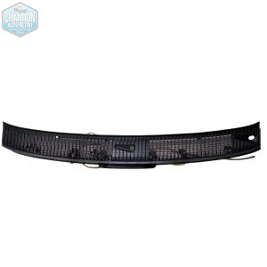 Grille centrale de baie de pare brise | Ford Sierra Mk1 | Occasion